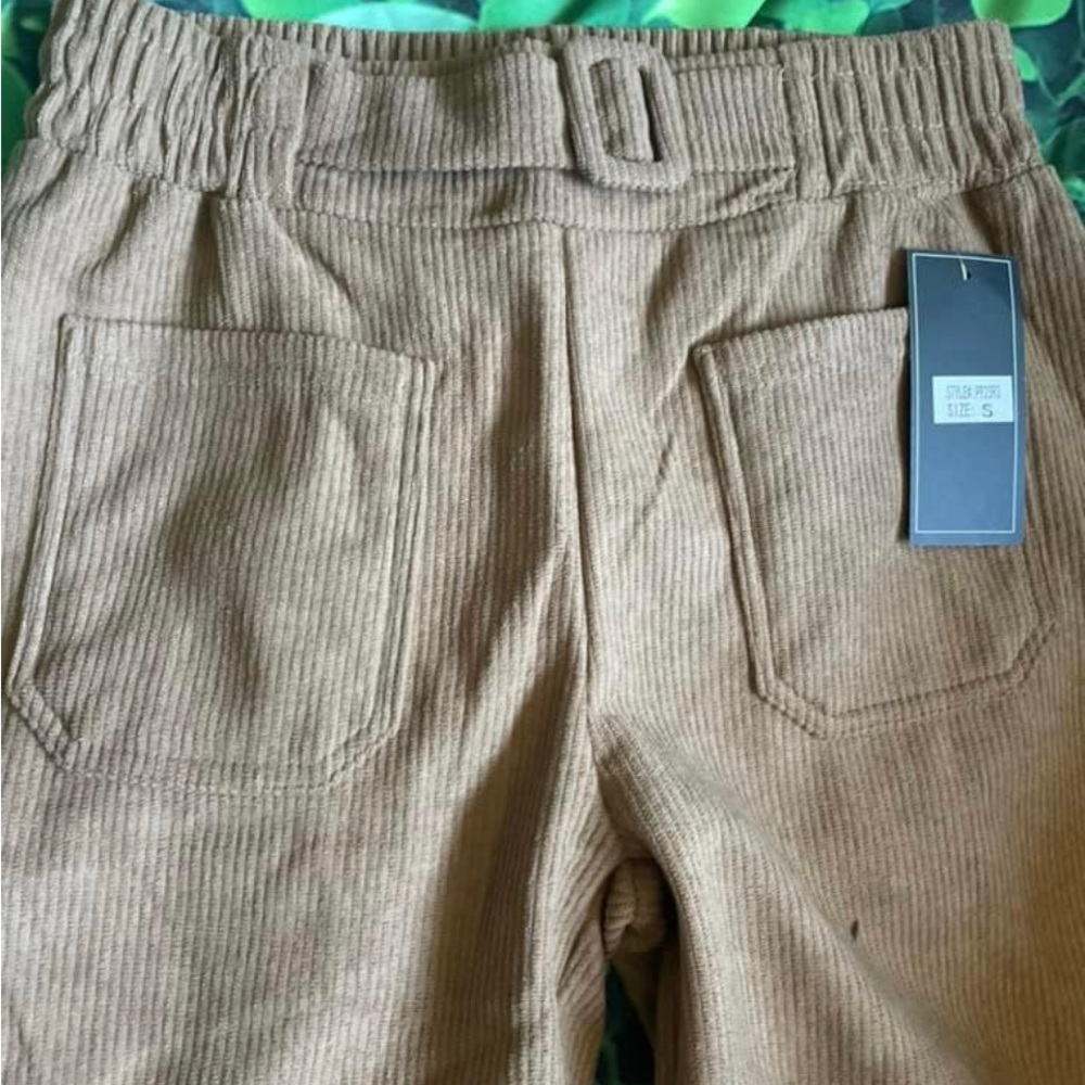 Khaki cordoroy pants